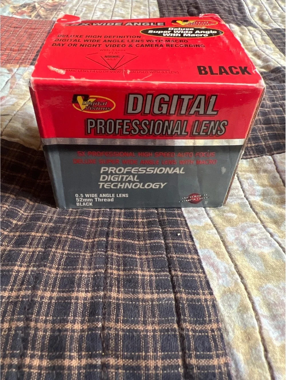Digital Visions 0.5X Wide Angle Professional Lens with Macro 52mm Thread